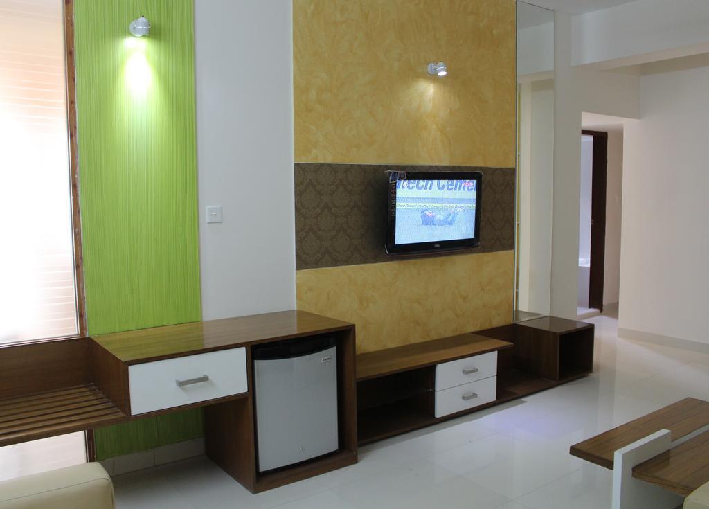 Naas Serviced Apartments ธากา ภายนอก รูปภาพ