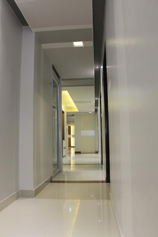 Naas Serviced Apartments ธากา ภายนอก รูปภาพ